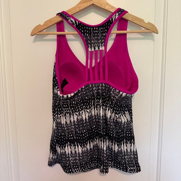 Gerry Athletic Tank Top Black Pink Built-In Bra Size S Women’s Workout Shirt - Picture 4 of 5